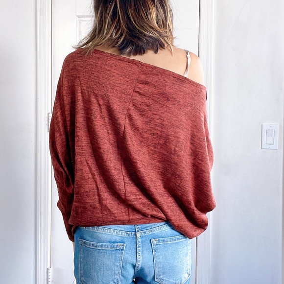 064 Cozy Off Shoulder Dolman Sleeve Oversized Top - Picture 7 of 8